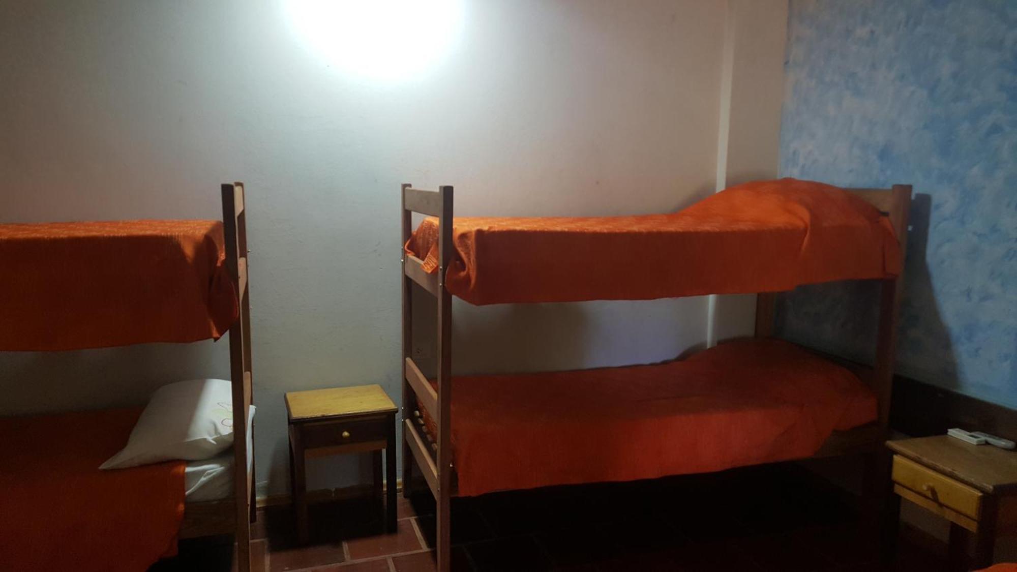 Hotel Y Residencial Amigos Пуерто-Іґуасу Екстер'єр фото
